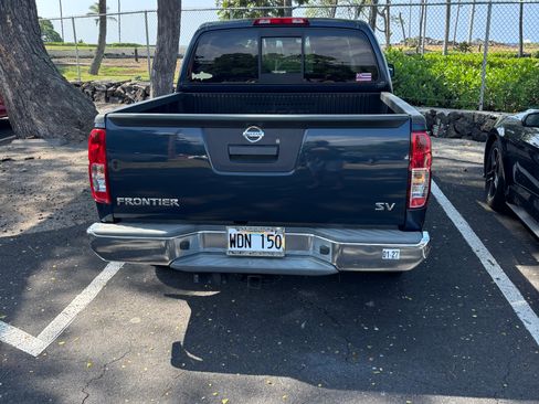 Used 2020 Nissan Frontier SV w/ SV Utility Package image 5