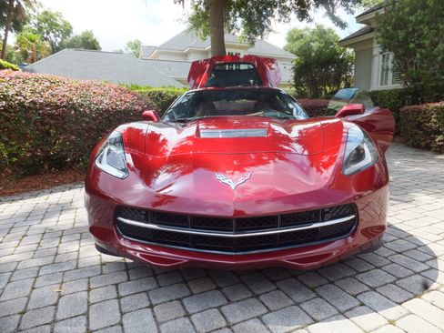 Used 2018 Chevrolet Corvette Stingray Coupe w/ 2LT Preferred Equipment Group RWD image 12
