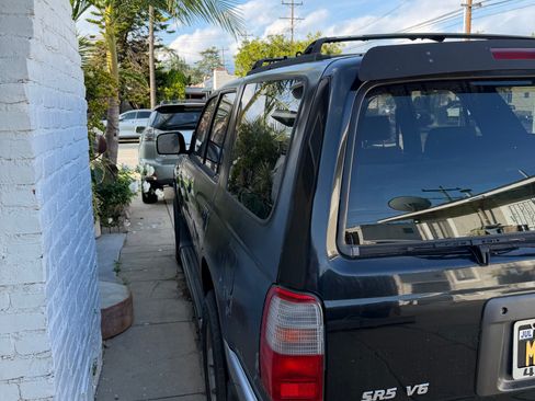 Used 1997 Toyota 4Runner SR5 w/ Pwr Pkg #2 RWD image 6