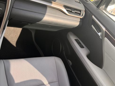 Used 2019 Lexus RX 350 AWD w/ Navigation Package image 16