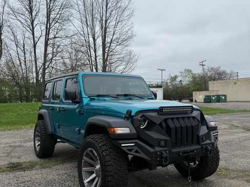 Used 2020 Jeep Wrangler Unlimited Sport S AWD/4WD image 9
