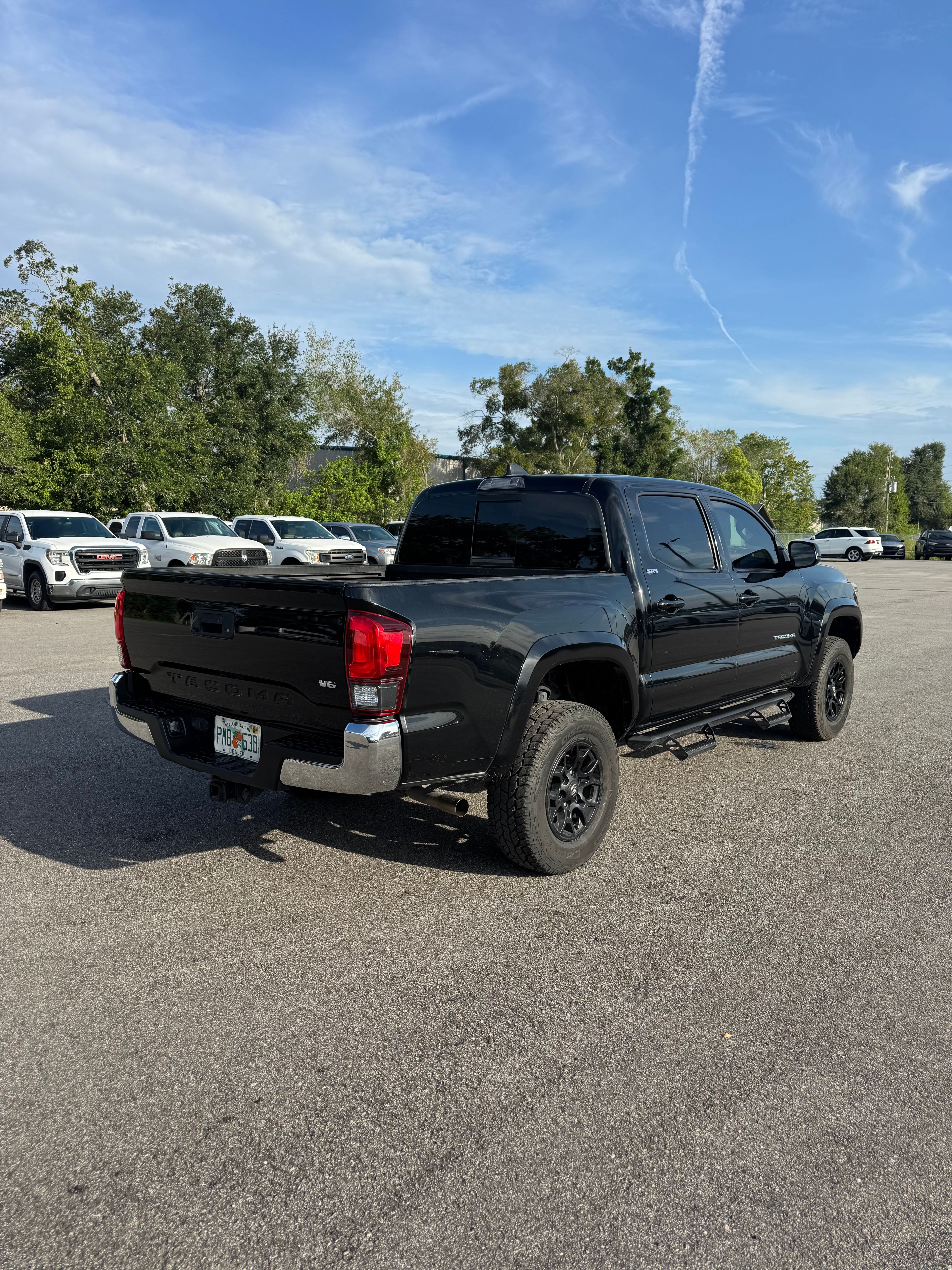 Used 2021 Toyota Tacoma SR5 RWD image 5