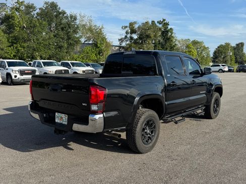 Used 2021 Toyota Tacoma SR5 RWD image 5
