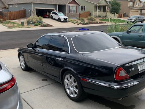 Used 2004 Jaguar XJ8 RWD image 6