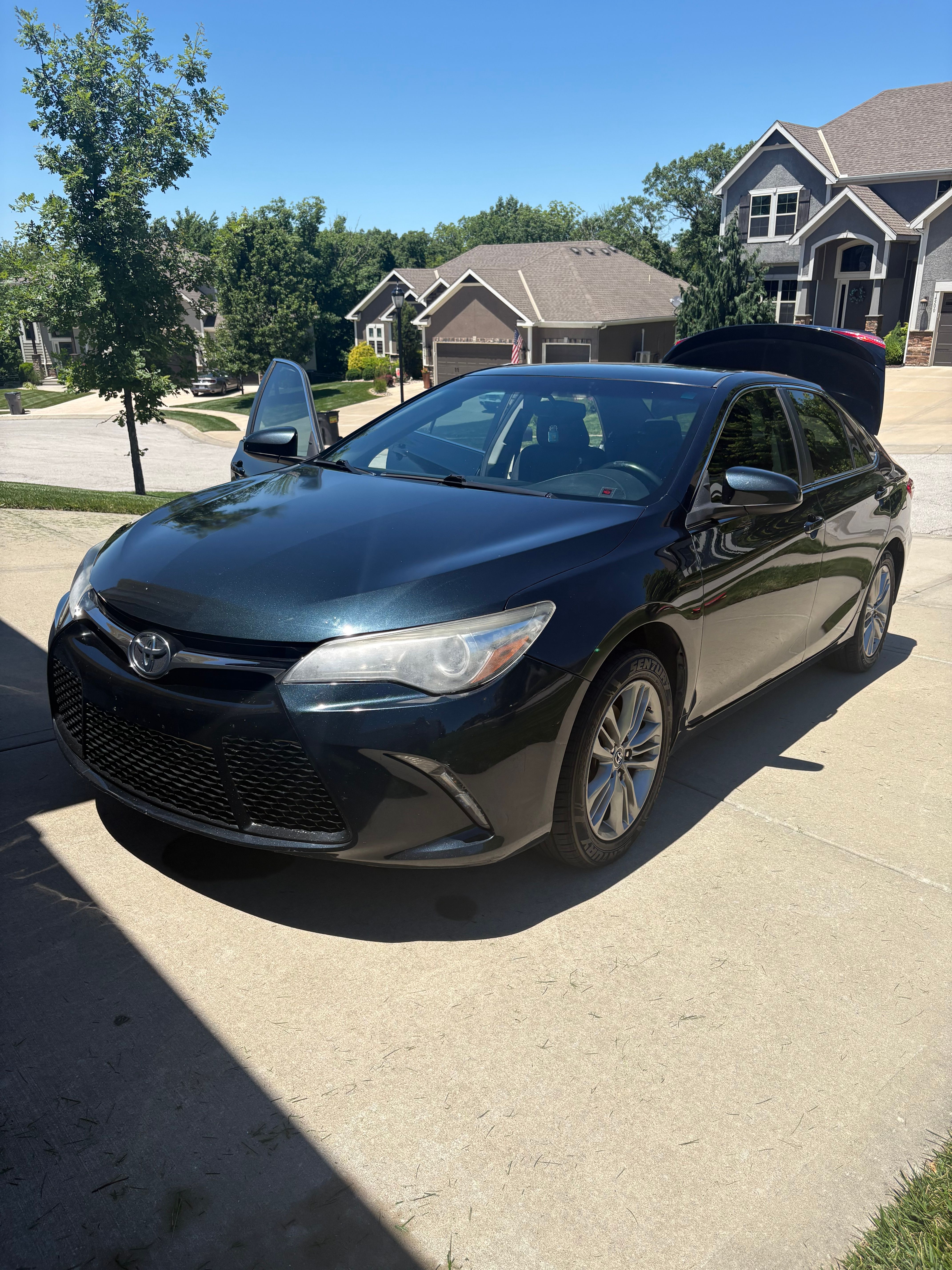 Used 2016 Toyota Camry SE FWD image 10