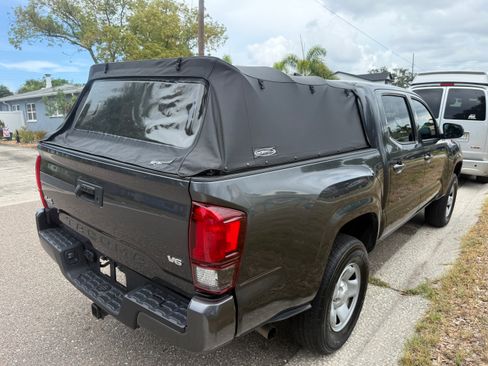 Used 2023 Toyota Tacoma SR AWD/4WD image 5