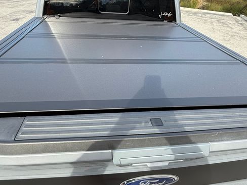 Used 2020 Ford F150 Lariat image 10