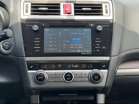 Used 2016 Subaru Outback 2.5i Premium AWD/4WD image 8