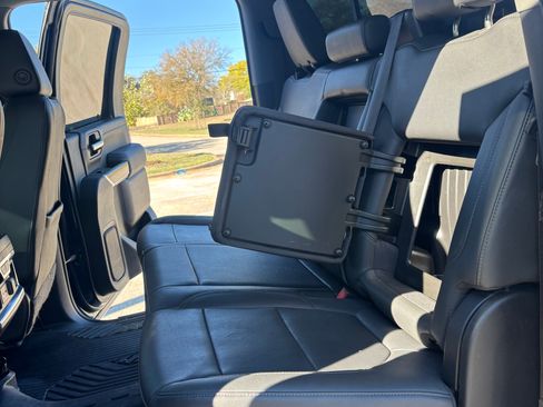 Used 2020 Chevrolet Silverado 2500 LTZ w/ LTZ Texas Edition image 19