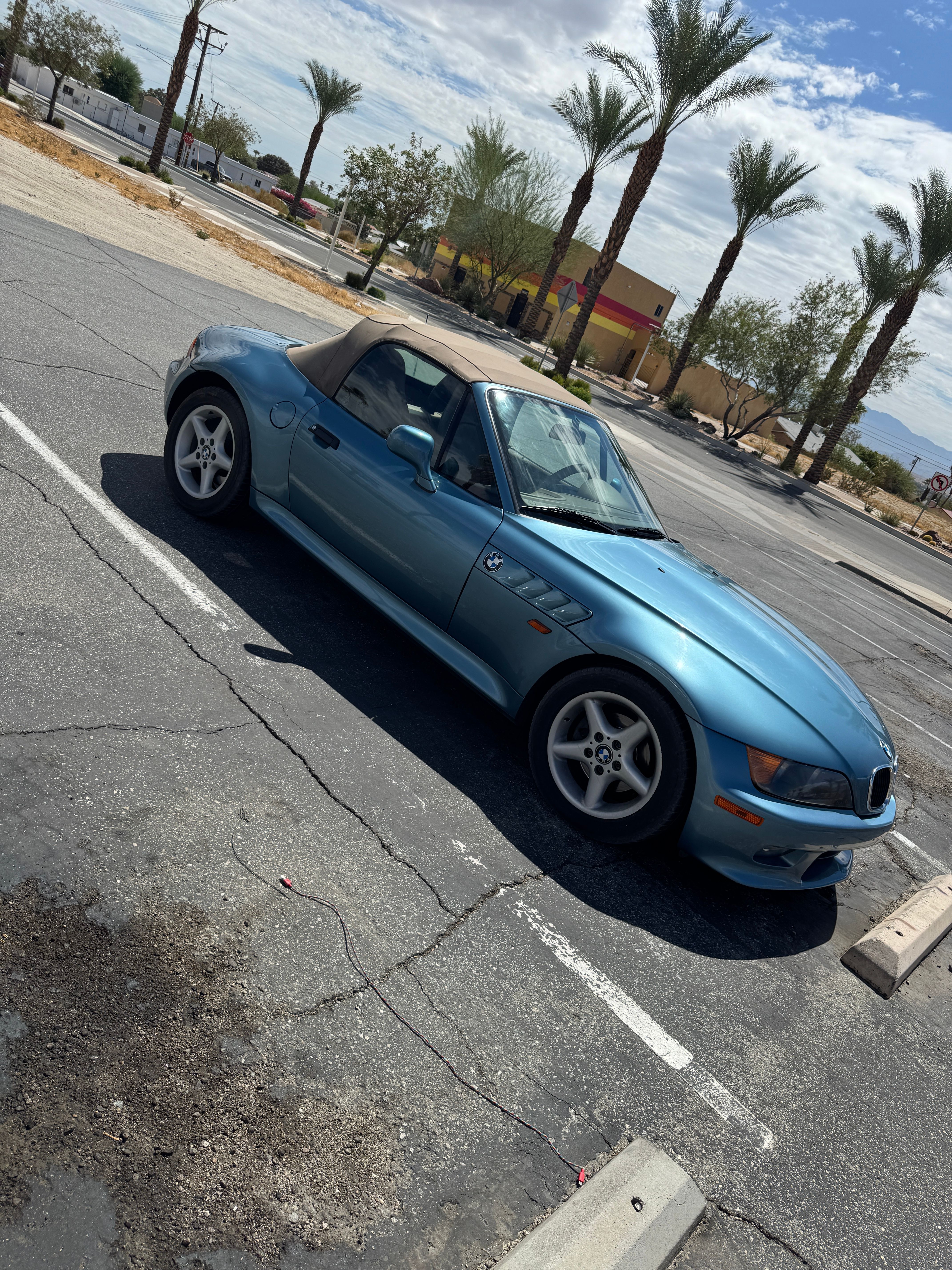 Used 1998 BMW Z3 2.8 RWD image 9
