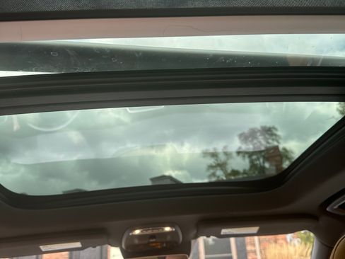 Used 2018 Volvo XC90 T6 Momentum w/ Convenience Package image 13