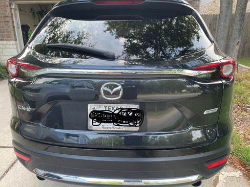 Used 2018 MAZDA CX-9 Grand Touring image 2