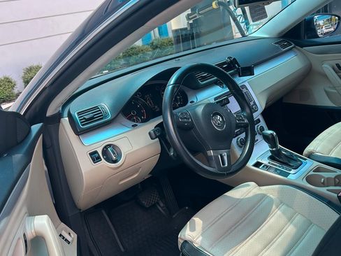 Used 2014 Volkswagen CC R-Line image 9