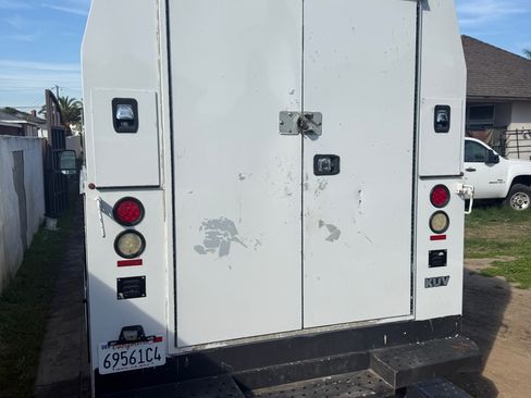 Used 2016 Ford E-350 and Econoline 350 Super Duty image 6