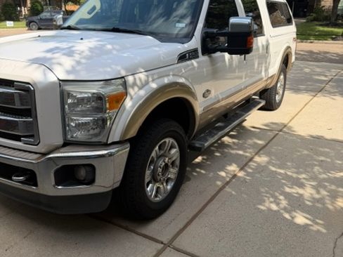 Used 2014 Ford F250 King Ranch w/ FX4 Off-Road Package AWD/4WD image 6