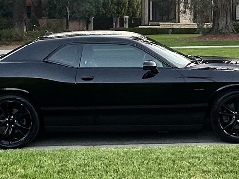 Used 2016 Dodge Challenger R/T Plus image 5