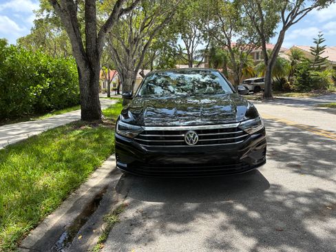 Used 2019 Volkswagen Jetta S w/ Driver Assistance Package FWD image 1