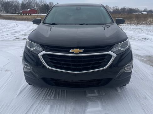 Used 2020 Chevrolet Equinox LT image 2