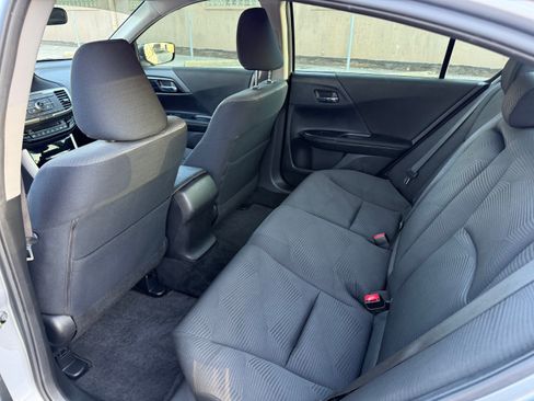 Used 2017 Honda Accord LX image 13