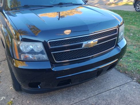 Used 2011 Chevrolet Tahoe LS image 4