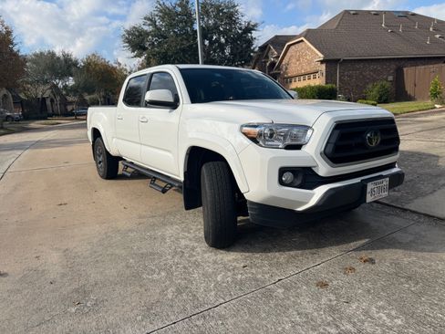 Used 2023 Toyota Tacoma SR5 image 8