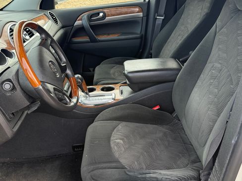 Used 2011 Buick Enclave CX w/ Driver Confidence Package image 6