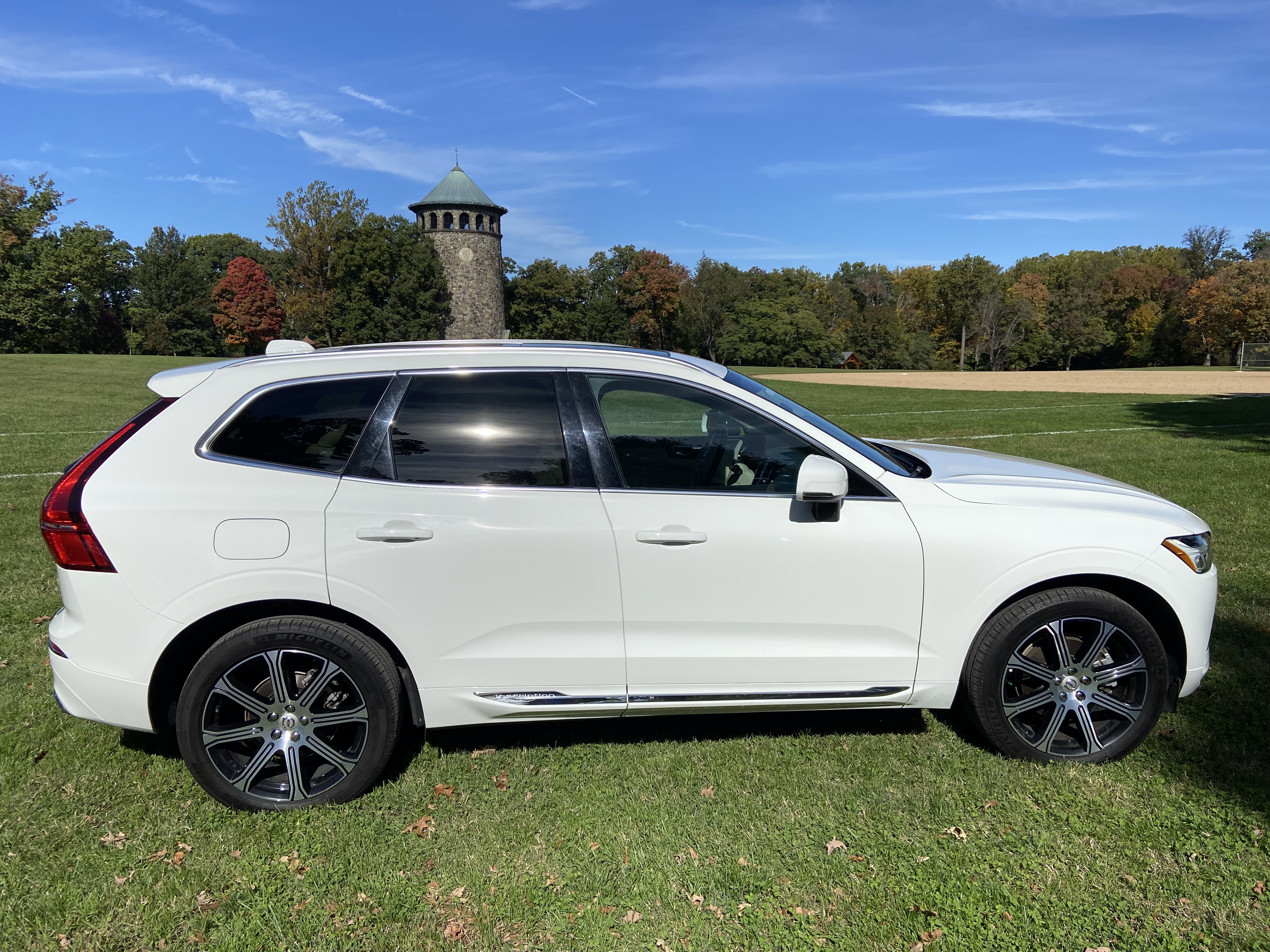 Used 2020 Volvo XC60 T5 Inscription w/ Protection Package Premier FWD image 1