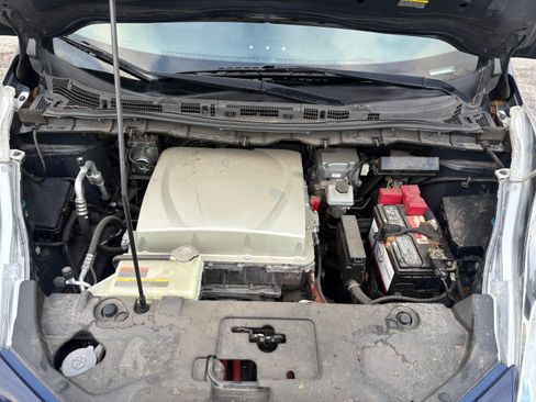 Used 2017 Nissan Leaf S image 22