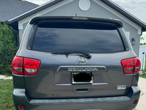 Used 2013 Toyota Sequoia SR5 RWD image 6