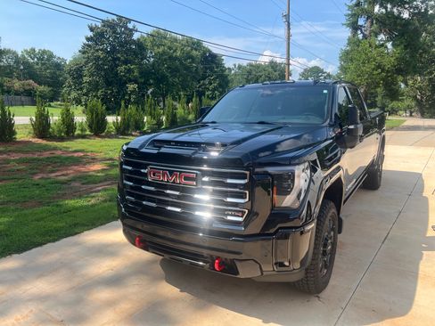 Used 2025 GMC Sierra 2500 AT4 w/ AT4 Premium Plus Package AWD/4WD image 1
