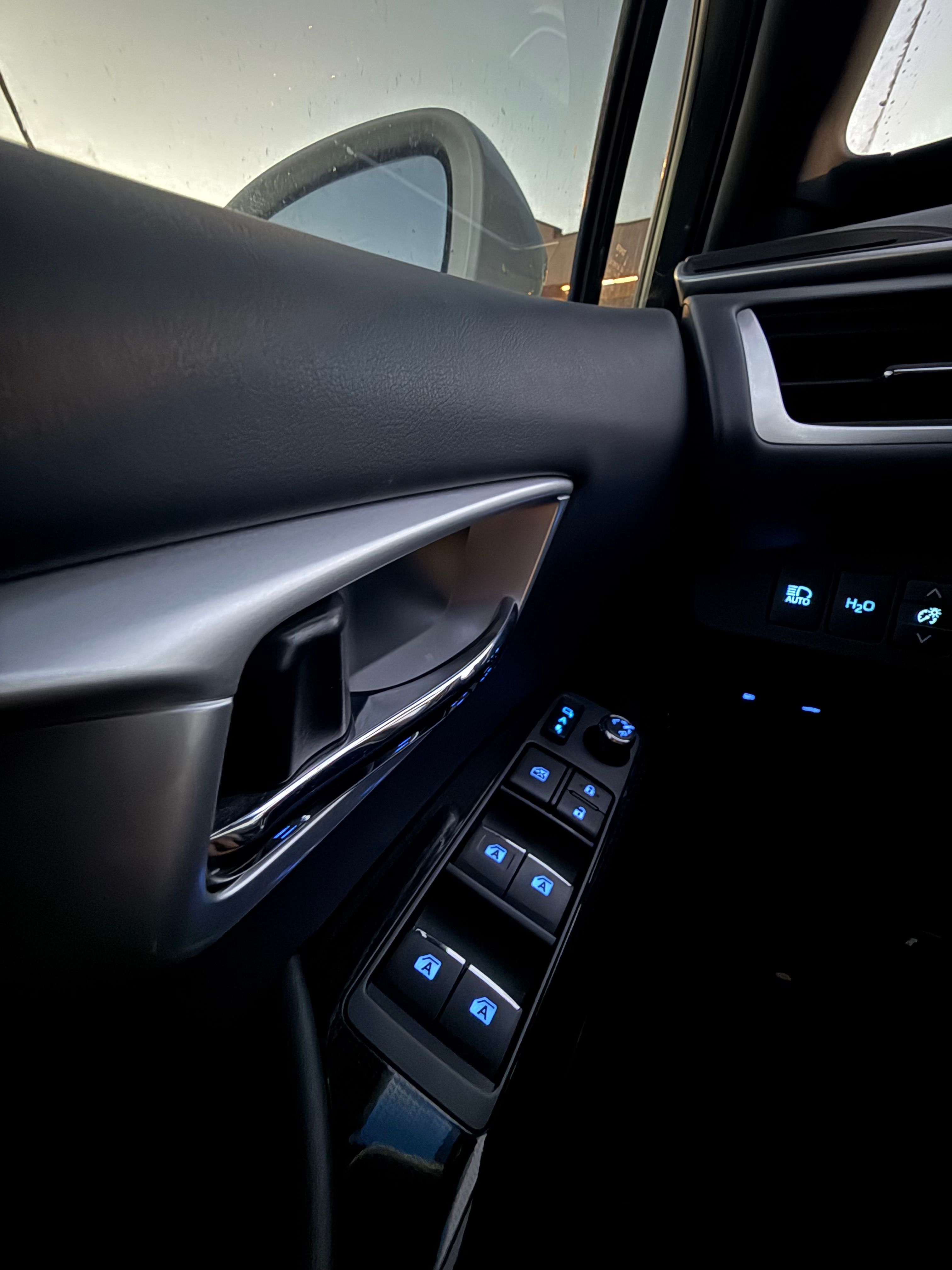 Used 2020 Toyota Mirai FWD image 15