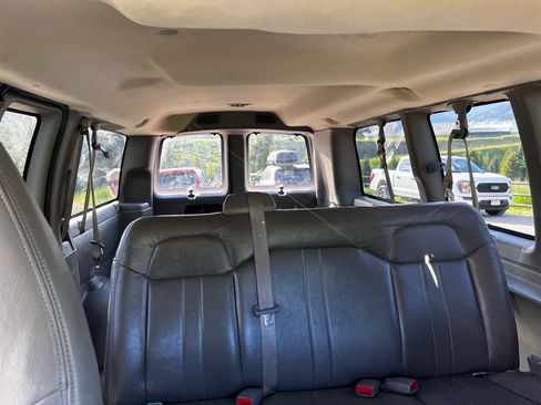 Used 2010 Chevrolet Express 1500 LS w/ Power Package image 6