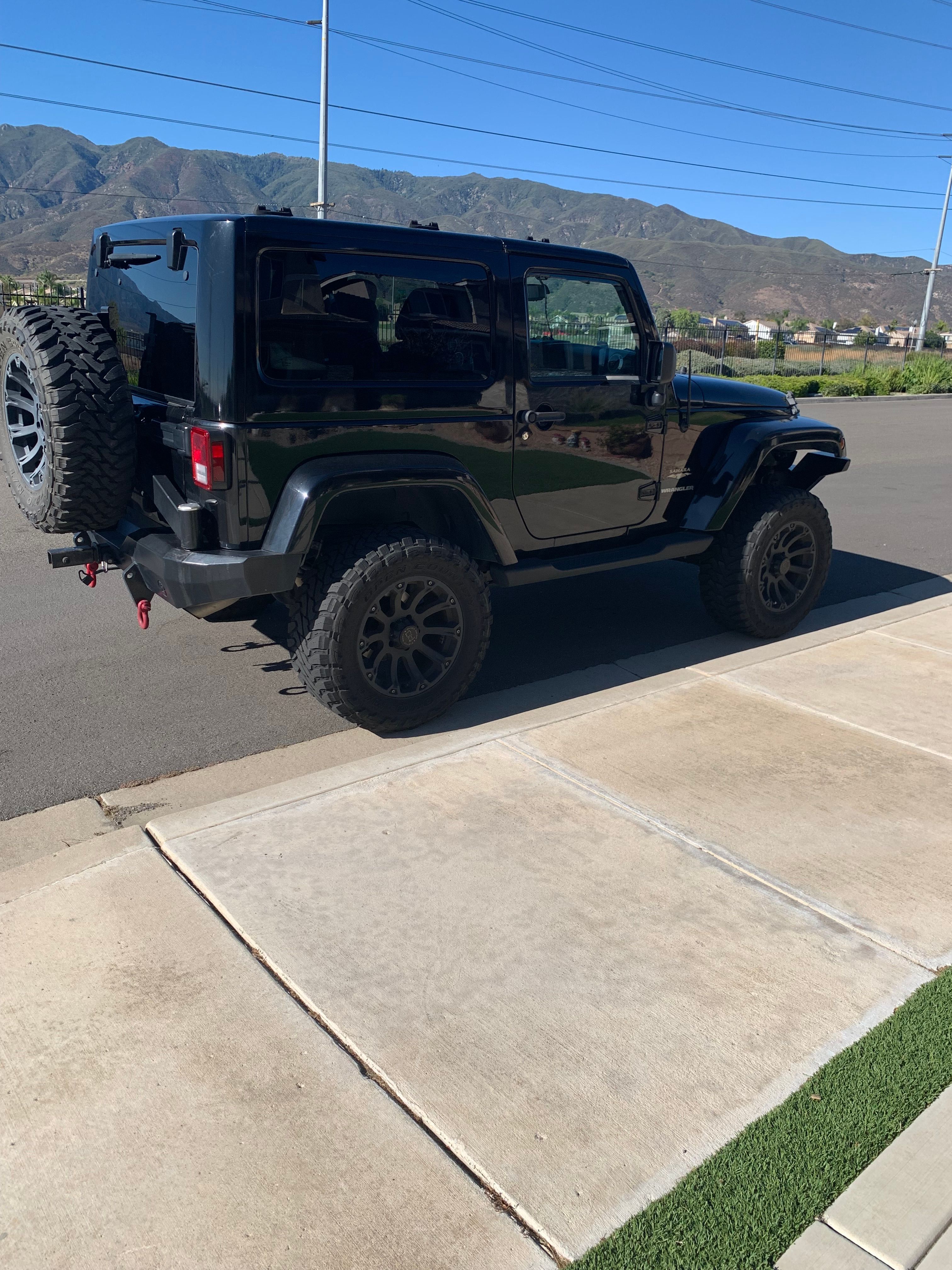 Used 2013 Jeep Wrangler Sahara w/ Connectivity Group AWD/4WD image 17