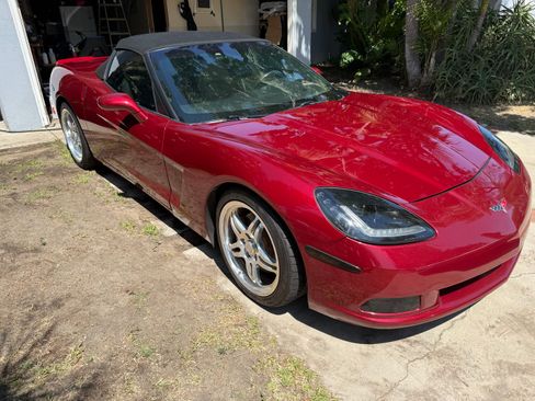 Used 2006 Chevrolet Corvette Convertible w/ Preferred Equipment Group RWD image 1