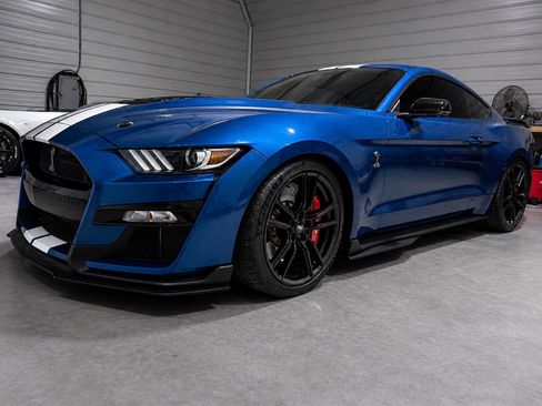 Used 2021 Ford Mustang Shelby GT500 w/ Technology Package RWD image 6