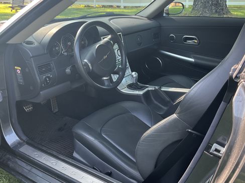 Used 2004 Chrysler Crossfire Coupe RWD image 10