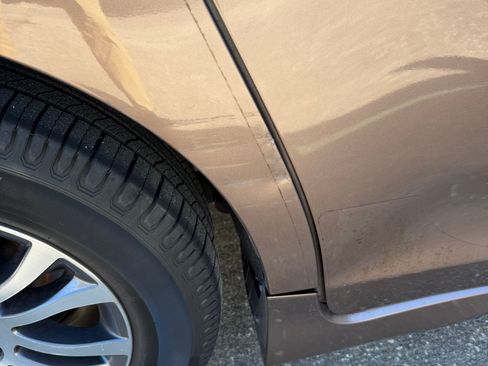 Used 2019 Toyota Sienna XLE Premium image 9