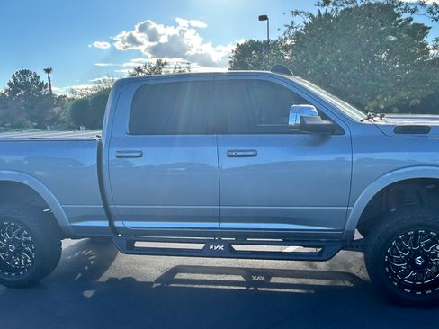 Used 2022 RAM 2500 Laramie AWD/4WD image 5