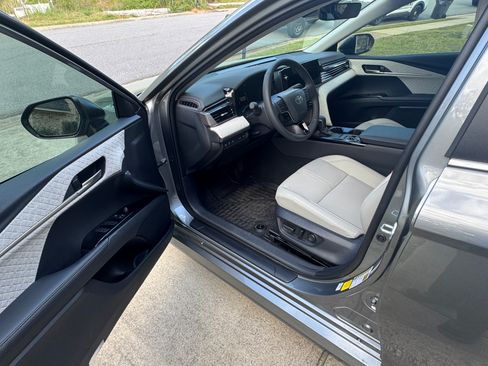 Used 2026 Toyota Camry XLE image 15