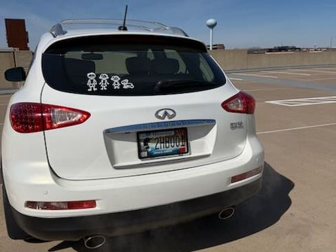 Used 2008 INFINITI EX35 Journey w/ Navigation Pkg image 2