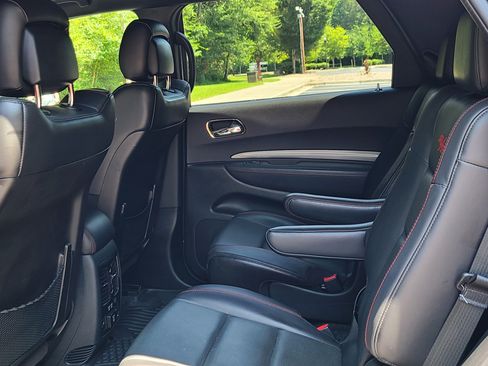 Used 2018 Dodge Durango R/T w/ Technology Group image 25