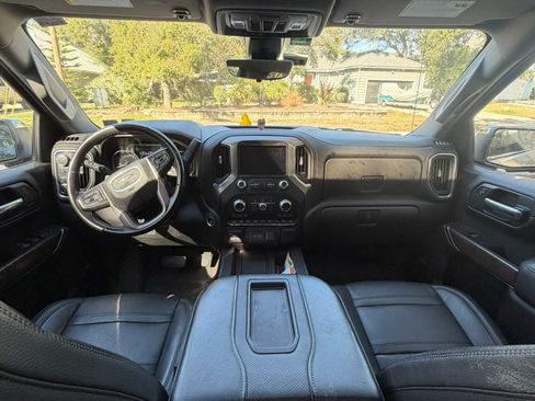 Used 2021 GMC Sierra 1500 Denali w/ Denali Ultimate Package image 9