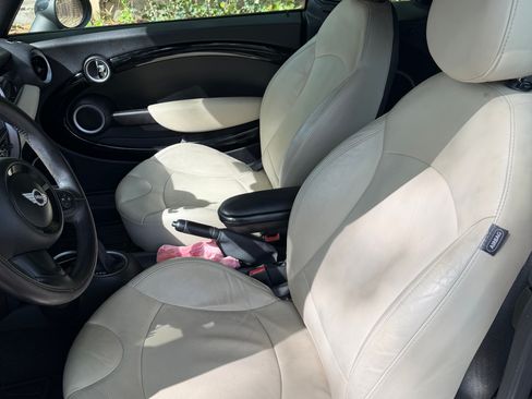 Used 2014 MINI Cooper Convertible image 6