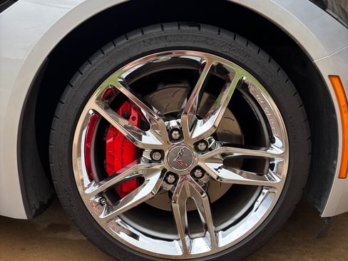 Used 2015 Chevrolet Corvette Stingray Z51 Coupe 2D w/ 3LT Preferred Equipment Group image 6