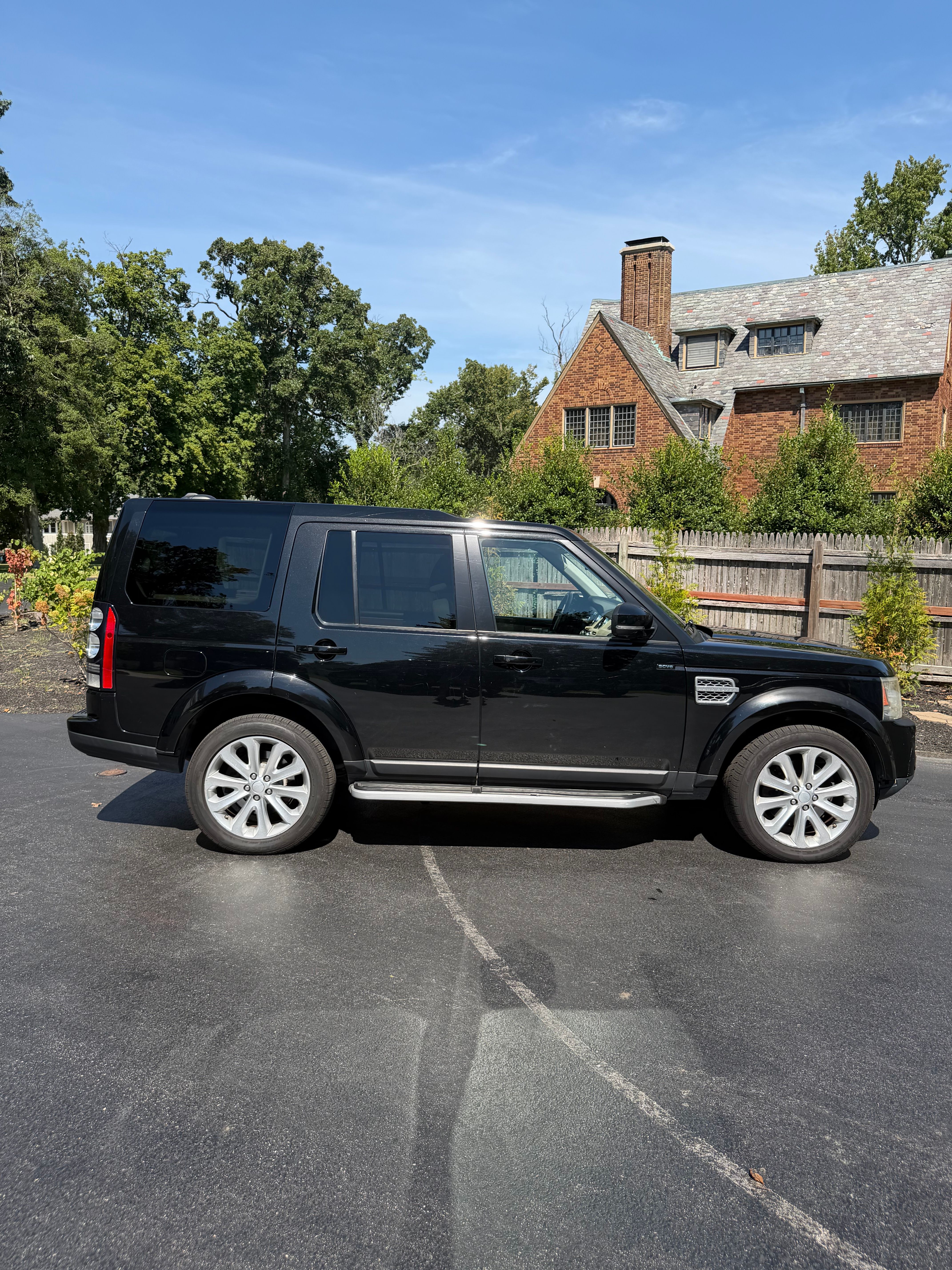 Used 2015 Land Rover LR4 HSE LUX AWD/4WD image 5