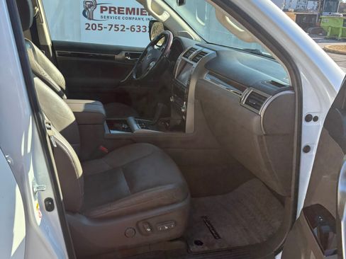 Used 2018 Lexus GX 460 Premium image 10