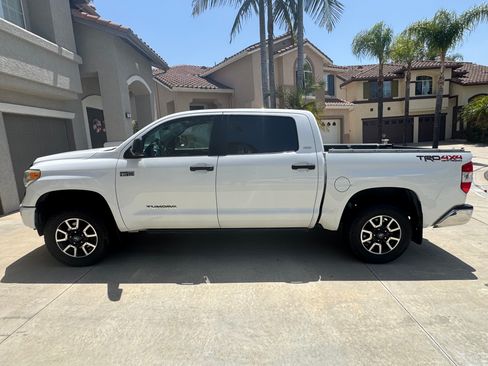 Used 2014 Toyota Tundra SR5 w/ TRD Off Road Package AWD/4WD image 1