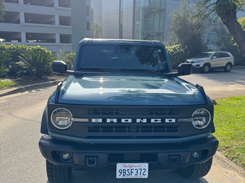 Used 2022 Ford Bronco Black Diamond image 12