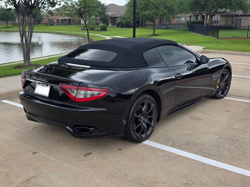 Used 2013 Maserati GranTurismo Sport image 5