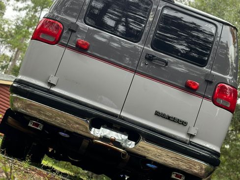 Used 1995 Dodge B2500 Van image 1